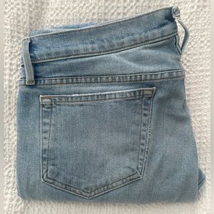 Lightly used, light wash, size 34, FRAME L’ Homme Skinny Fit Jeans